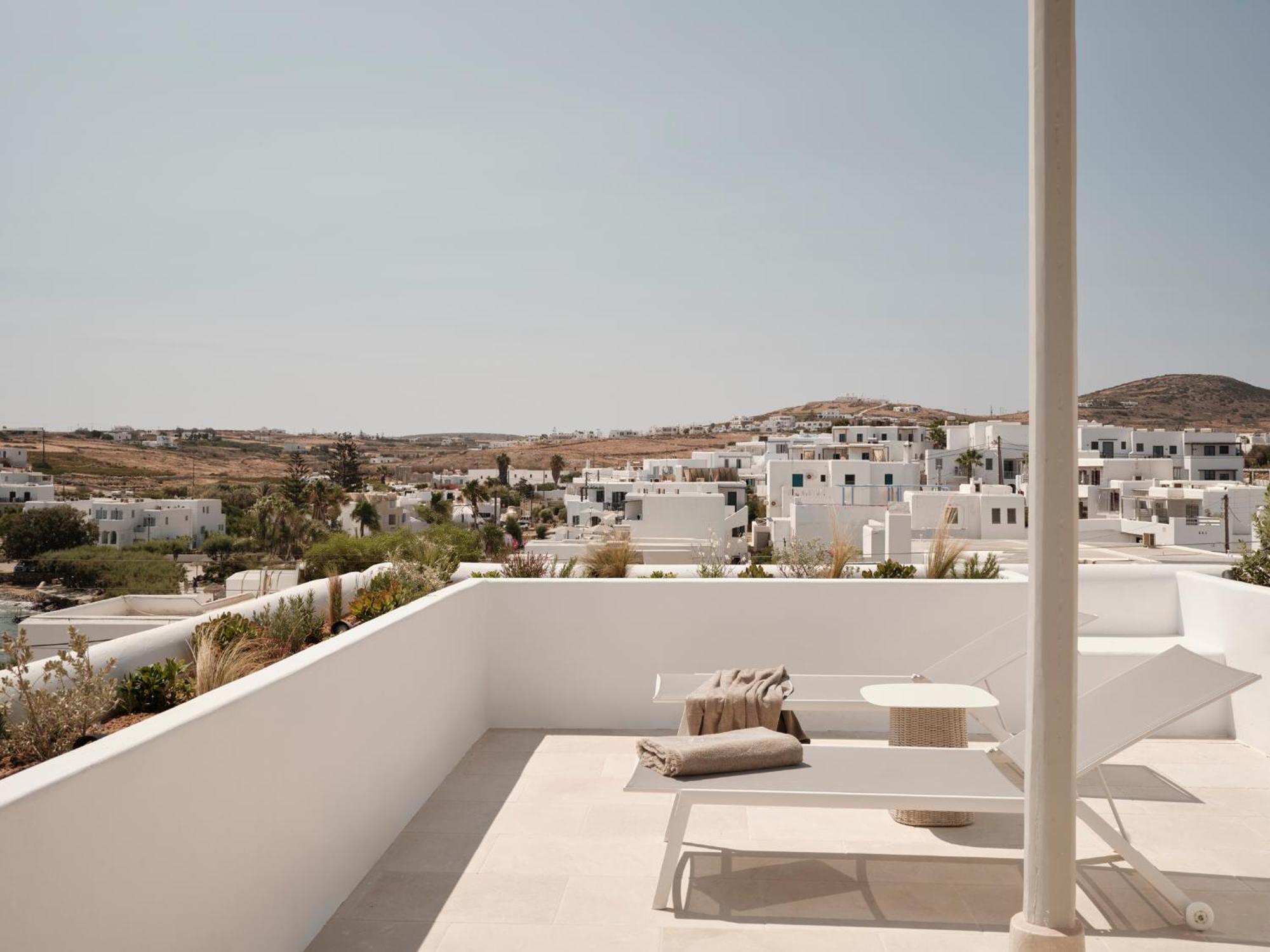 Akria Seaside Suites Naousa Exterior foto